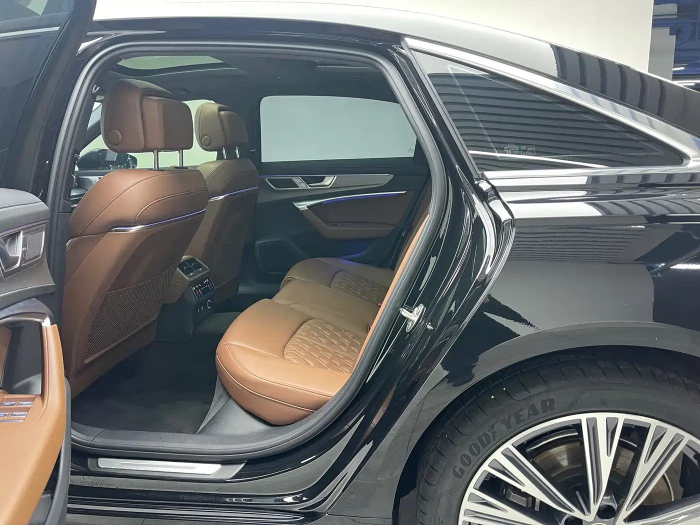 Audi A6L 2025 45 TFSI Premium Sport фото 17