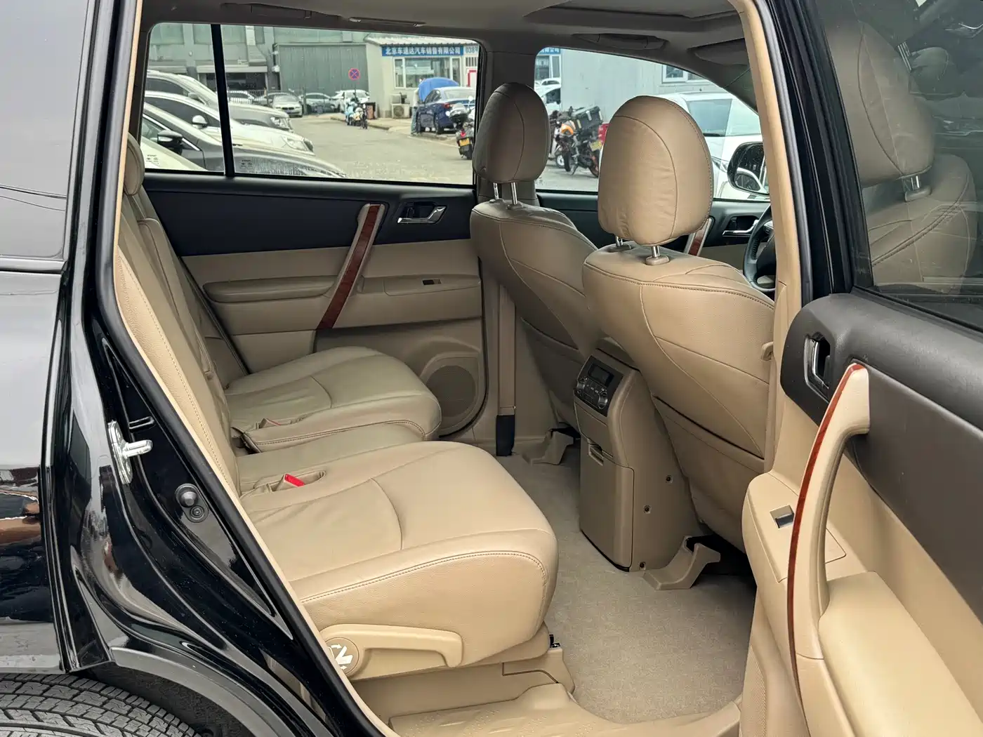 Toyota Highlander 2009 3.5L 4WD 7-seater Premium Edition фото 11