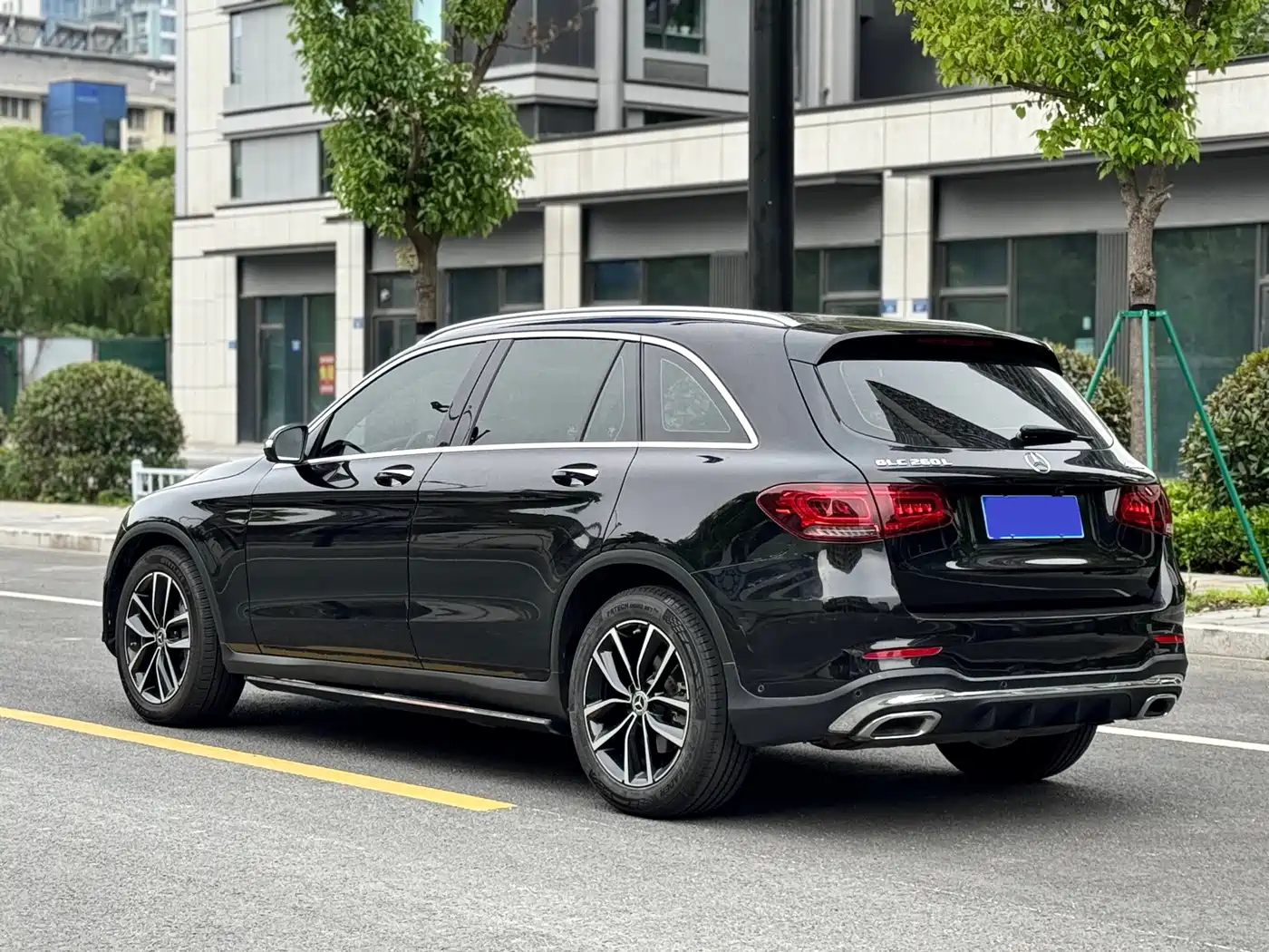 Mercedes-Benz GLC 2020 Facelift GLC 260 L 4MATIC Luxury фото 17