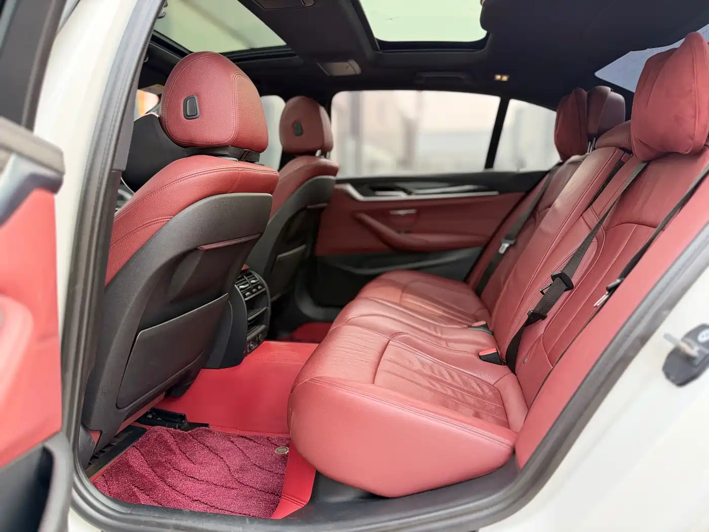 BMW 5 Series 2019 530Li Leading M Sport Package фото 9