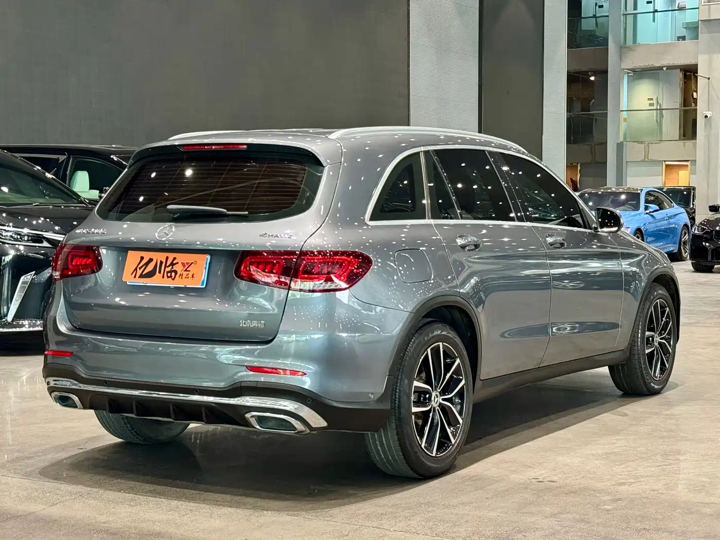 MERCEDES-BENZ GLC
