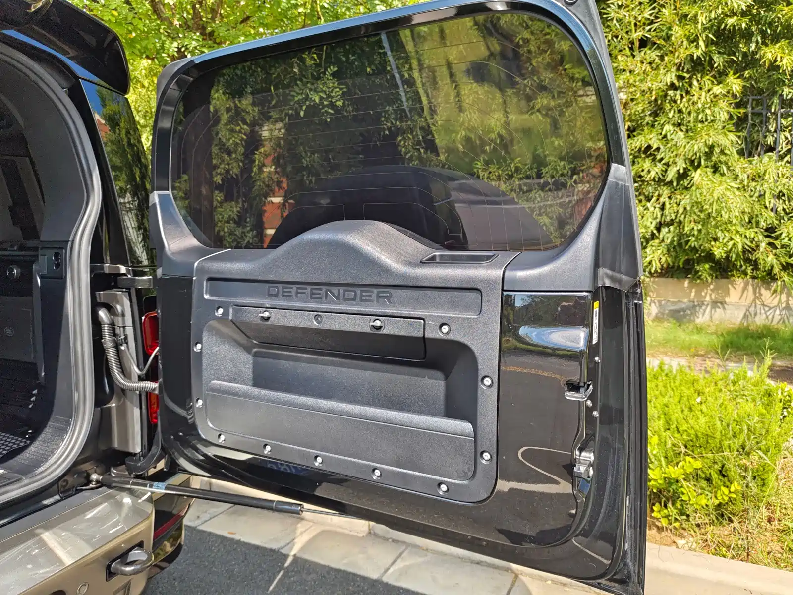 Фото 30 - Land Rover Defender