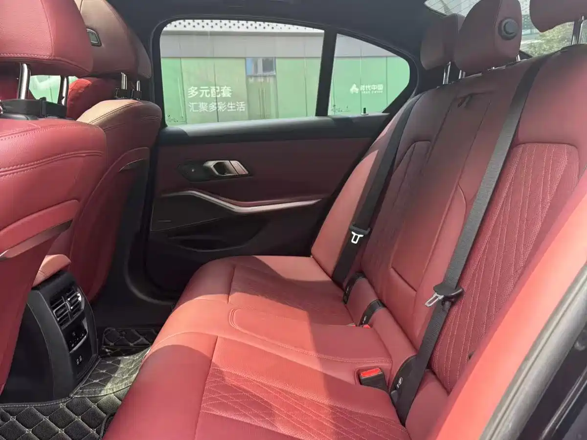 Фото 9 - BMW 3 Series