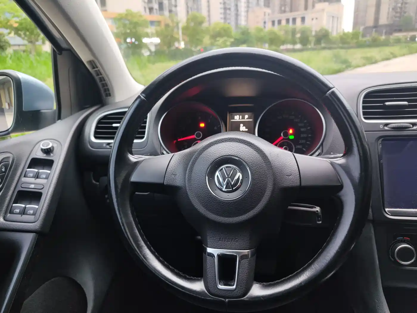 Volkswagen Golf 2012 1.6 Automatic Comfort Type фото 11