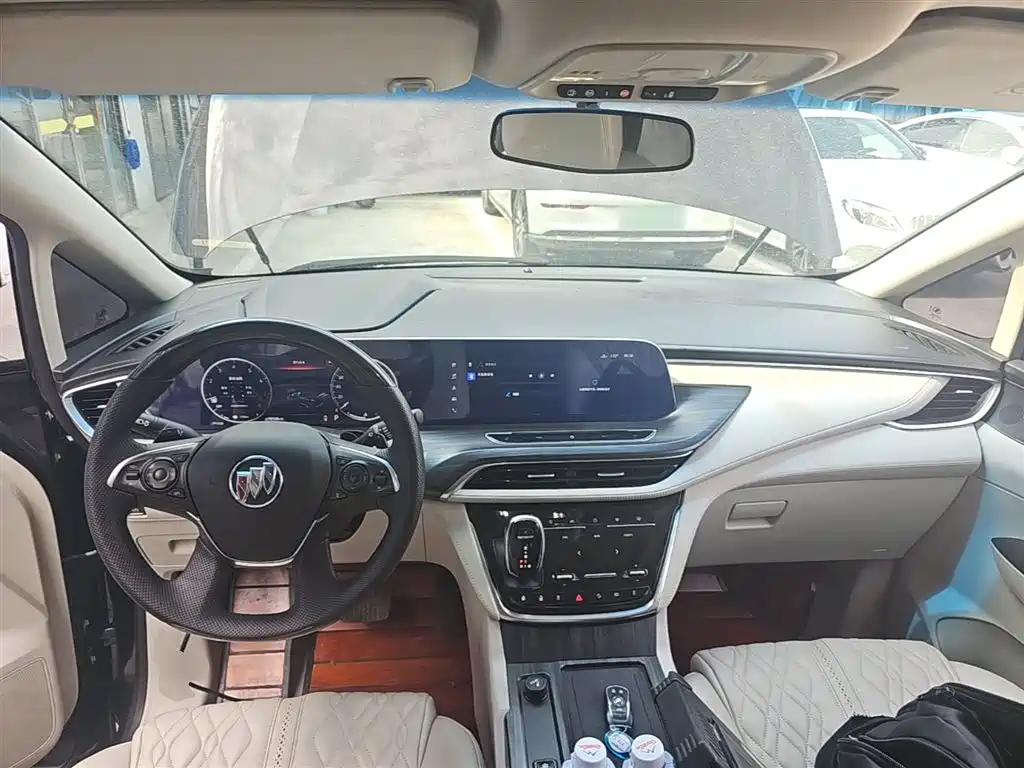 Buick GL8 2021 ES Landlord 653T Comfort фото 10