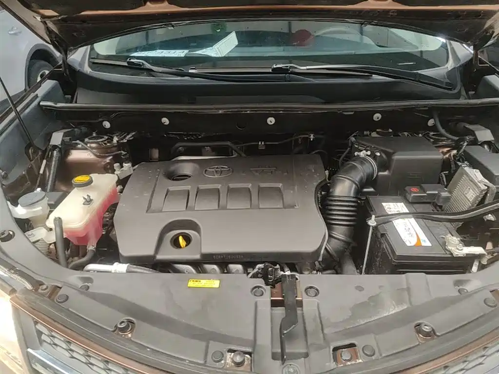 Toyota RAV4 Rongfang 2015 2.0L CVT 2WD Trend Edition фото 20