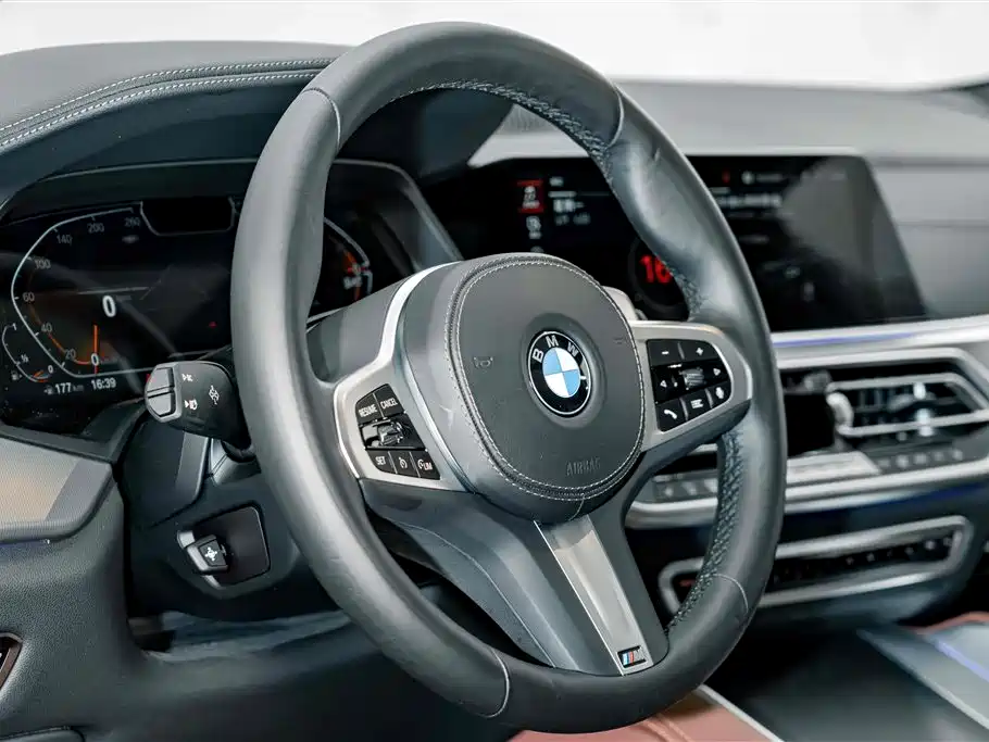 BMW X6 2023 2022 Facelift xDrive30i M Sport Package
