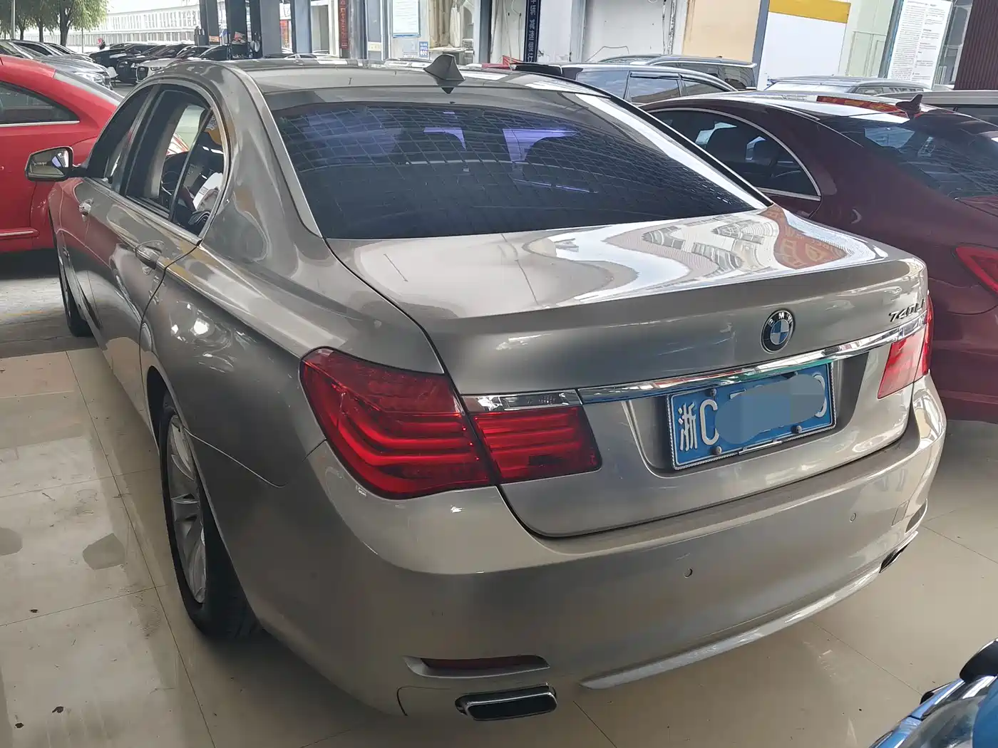BMW 7 Series 2011 740Li Steinway Limited Edition фото 12