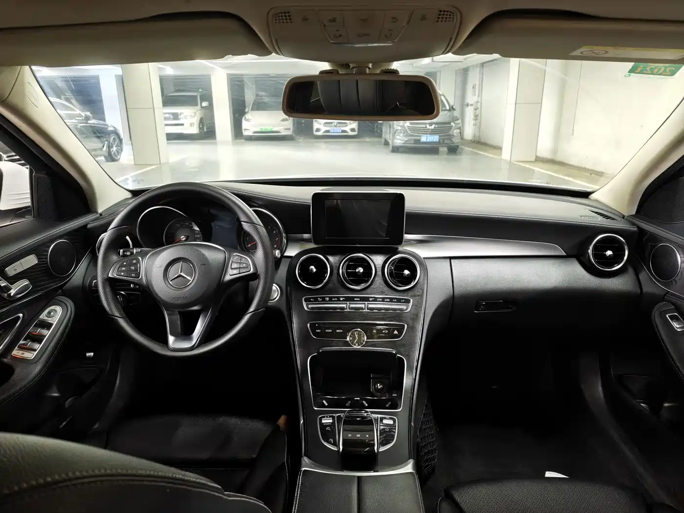 Mercedes-Benz C-Class 2016 C 200 L Sport фото 5