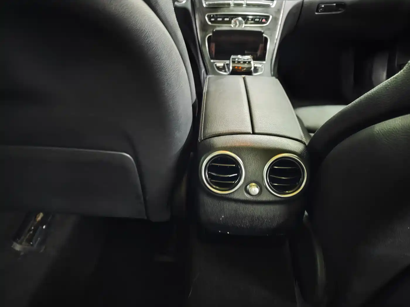 Mercedes-Benz C-Class 2016 C 200 L Sport фото 7