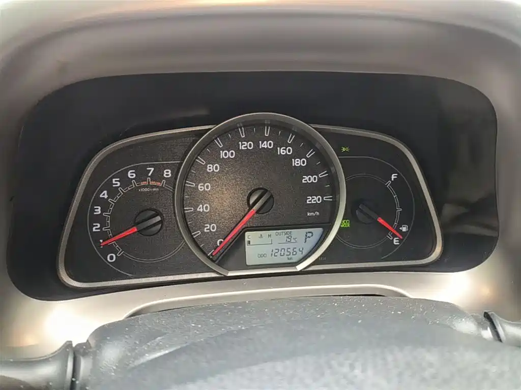 Toyota RAV4 Rongfang 2015 2.5L Automatic 4WD Elite Edition фото 12