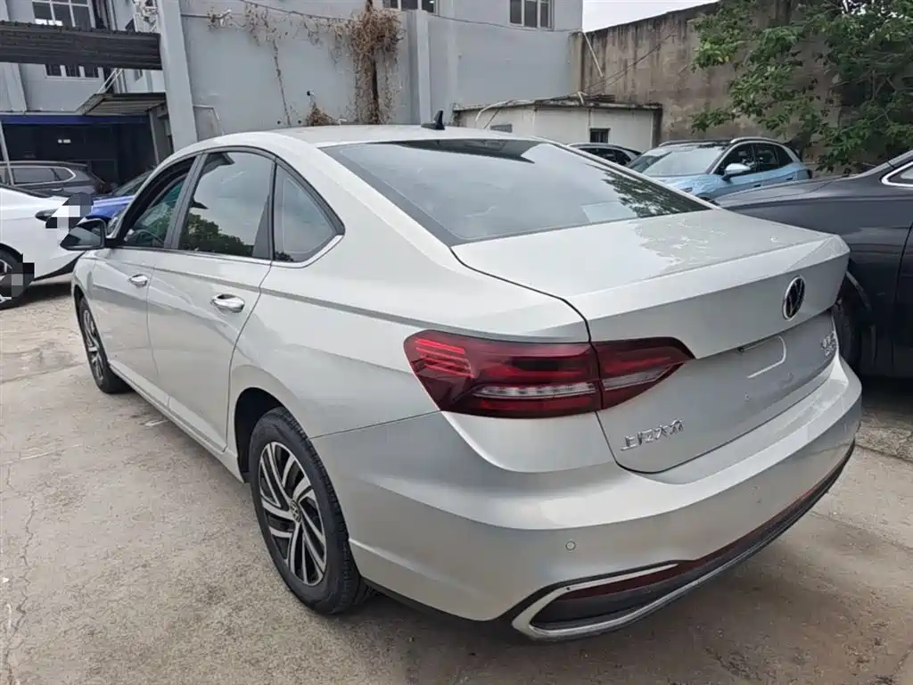Volkswagen Lavida 2023 280TSI DSG Comfort Edition фото 9