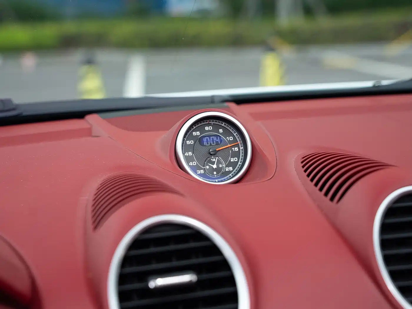 Porsche 718 2022 Spyder 2.0T фото 11