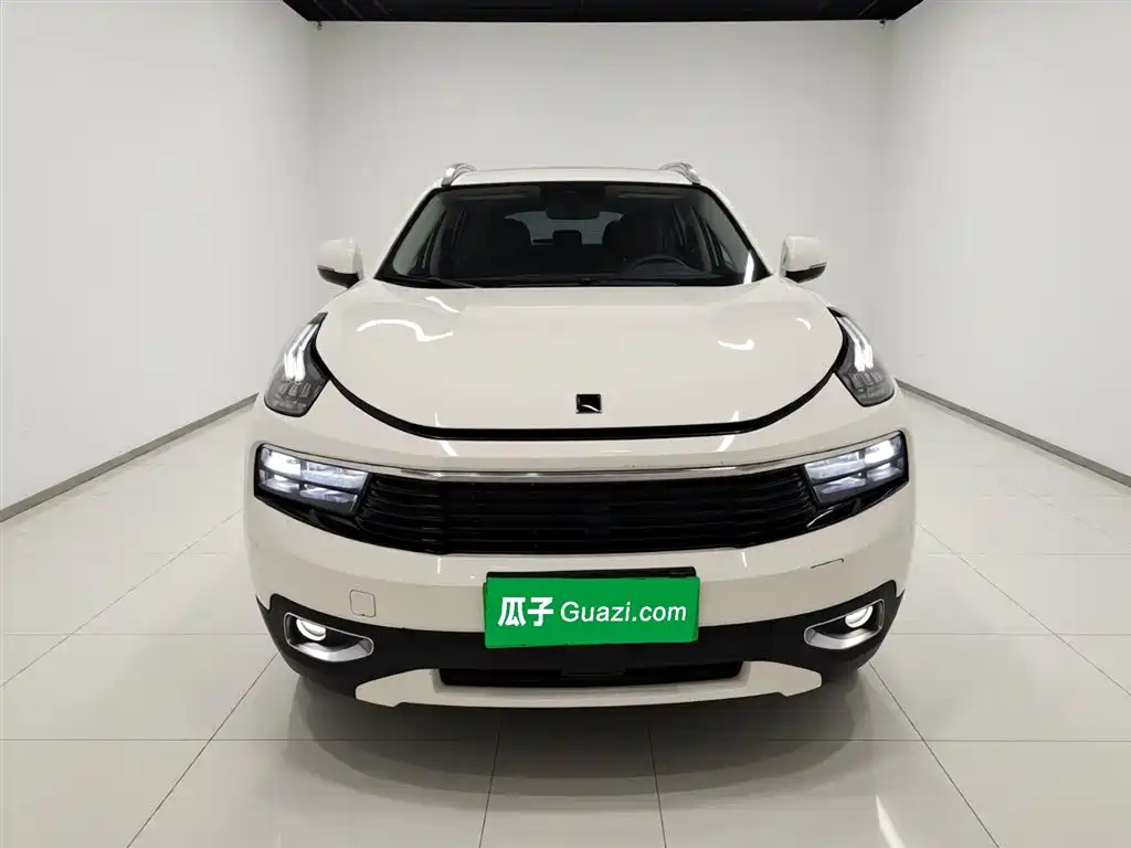 Lynk & Co 01 2017 2.0T 2WD Pro Version фото 3