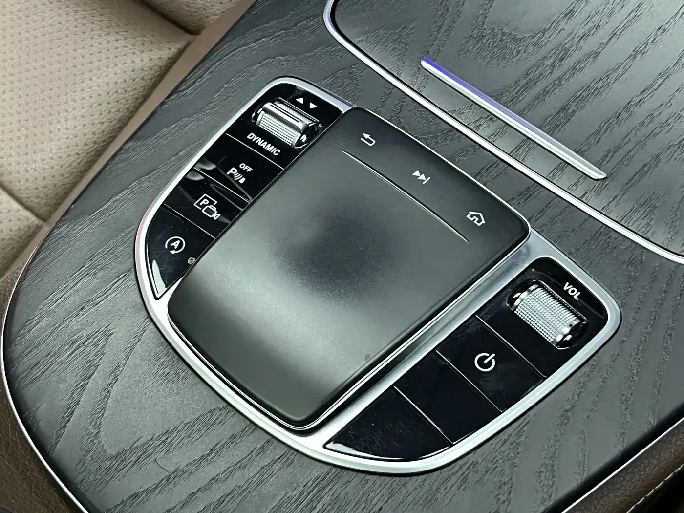 Mercedes-Benz E-Class 2019 E 200 L Sport фото 24