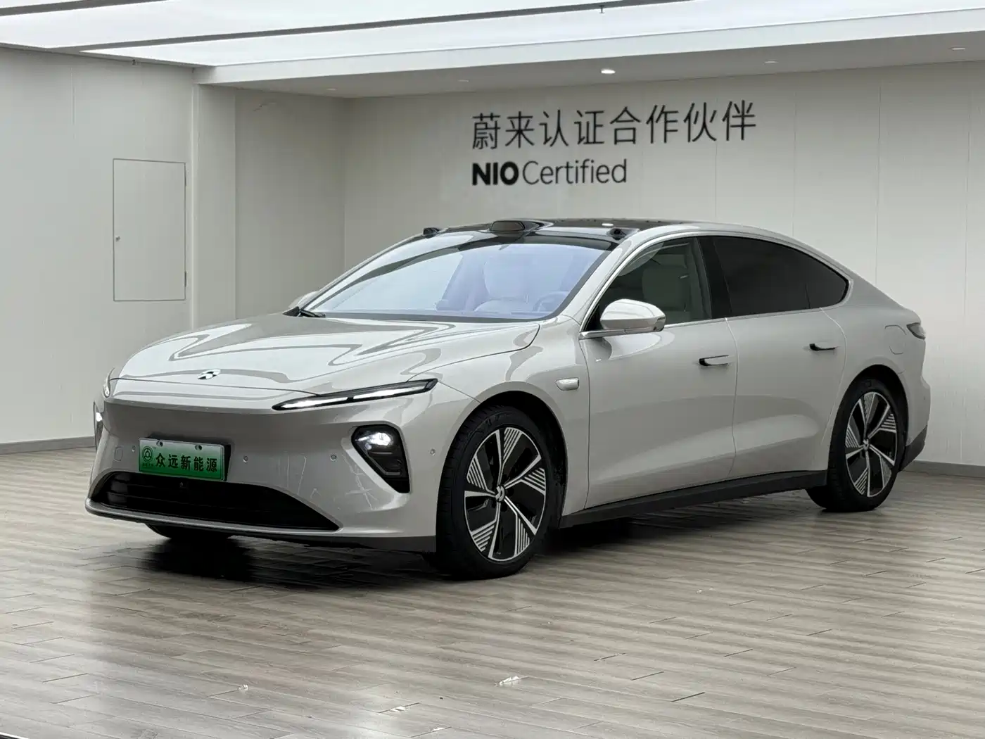 NIO NIO ET7