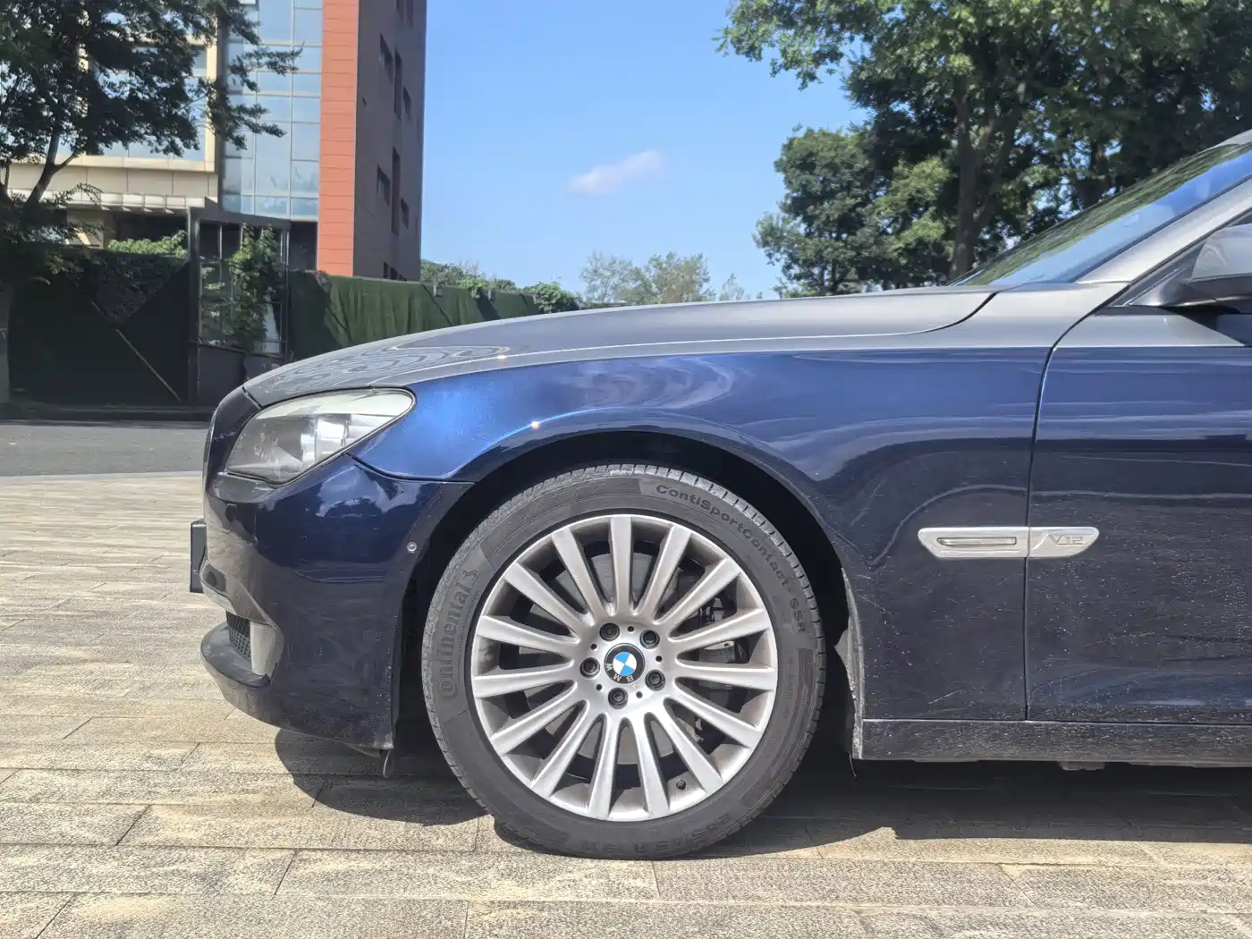Фото 3 - BMW 7 Series