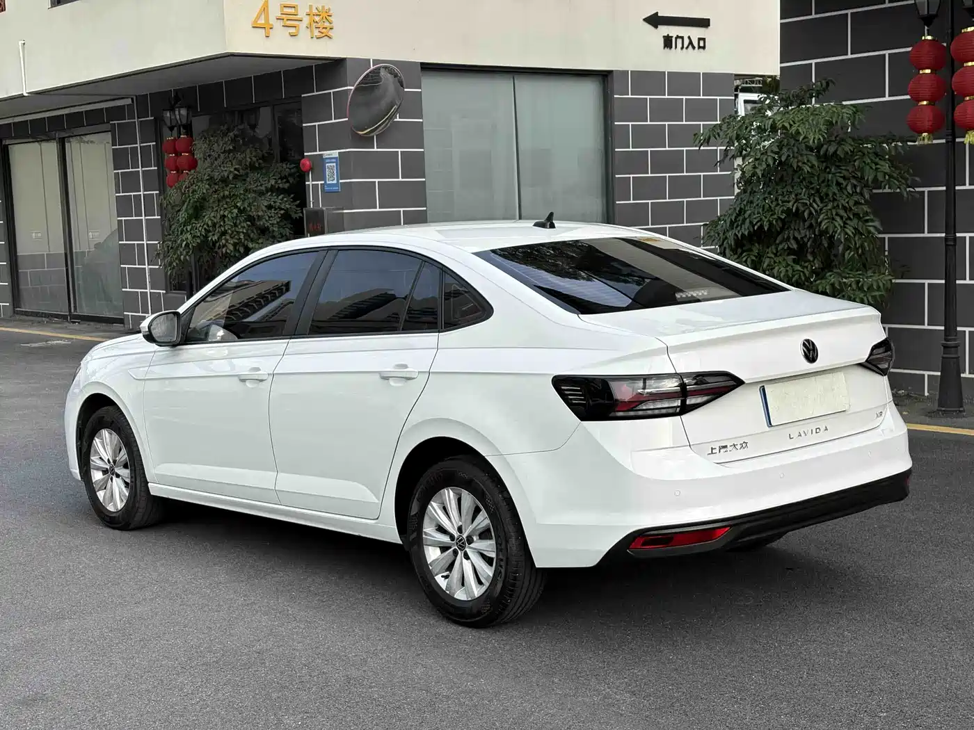 Volkswagen Lavida 2023 Xinrui 1.5L Auto Xinyi Edition фото 4