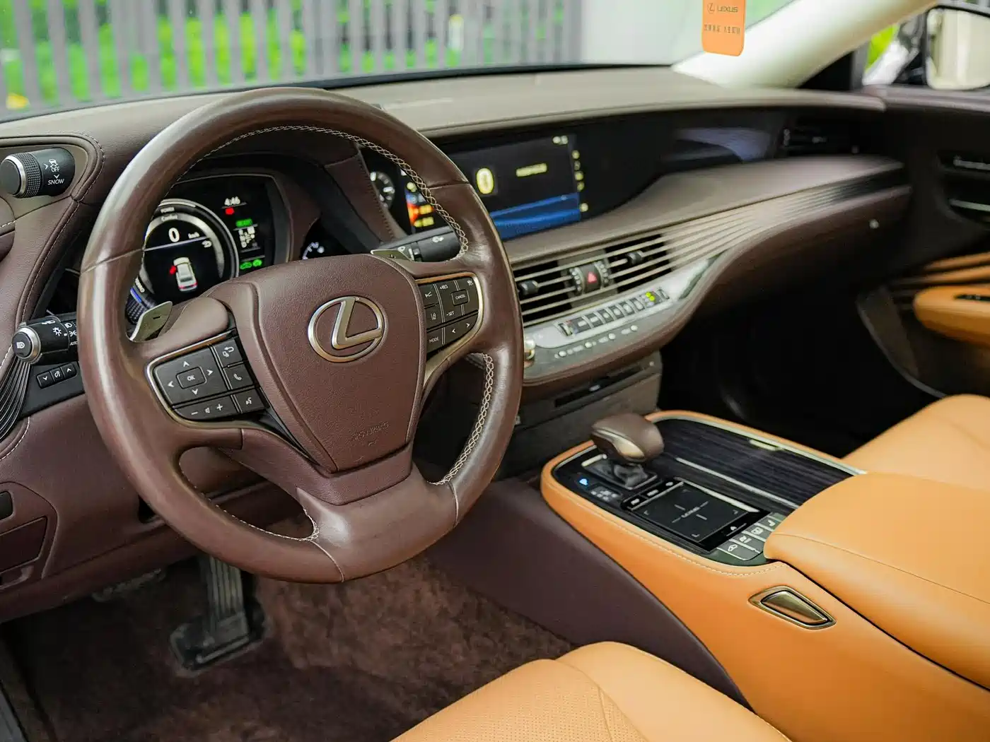 Lexus LS 2018 500h Excellence Edition China V фото 10
