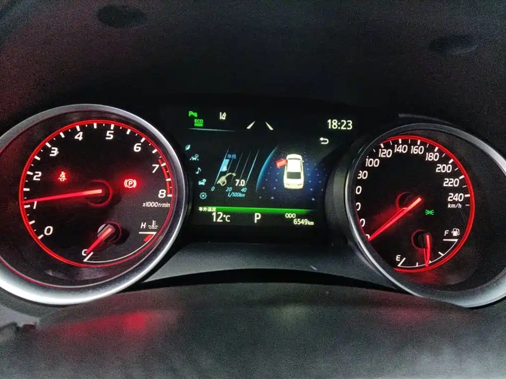 Toyota Camry 2021 2.0S Sporty Edition фото 12