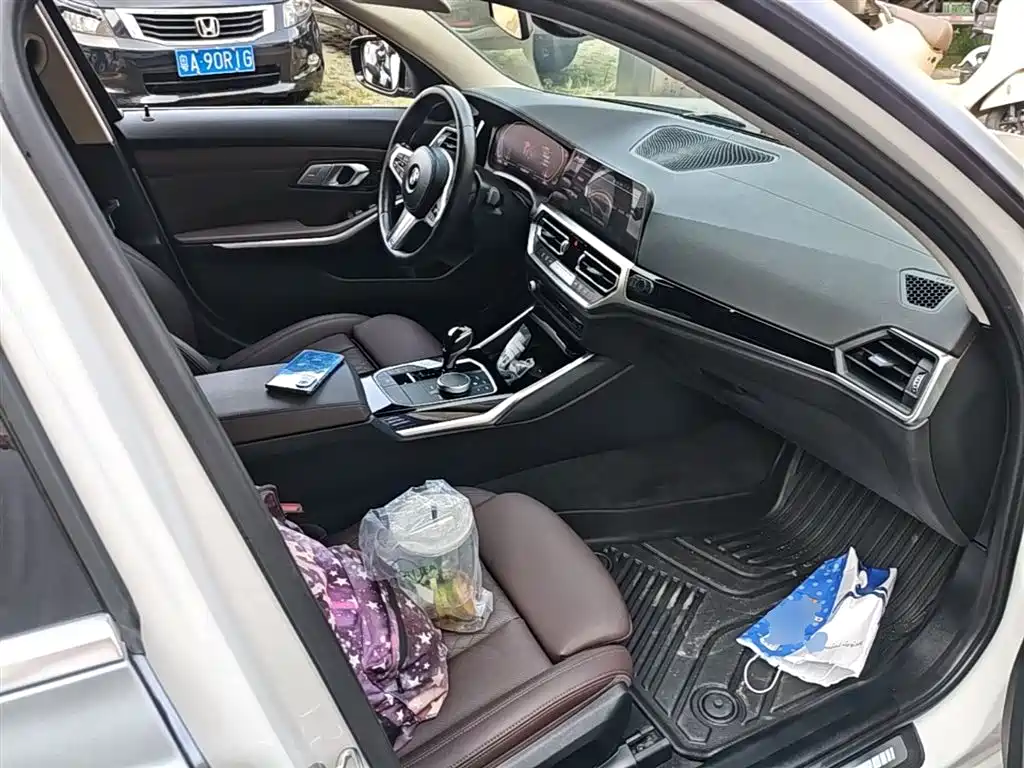 BMW 3 Series 2022 320Li M Sport Package фото 25