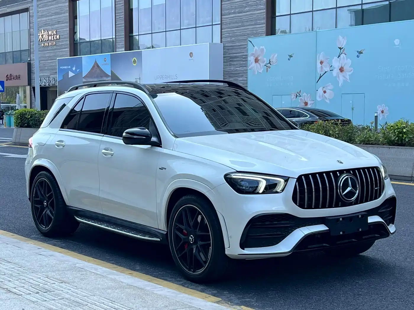 MERCEDES-BENZ GLE AMG