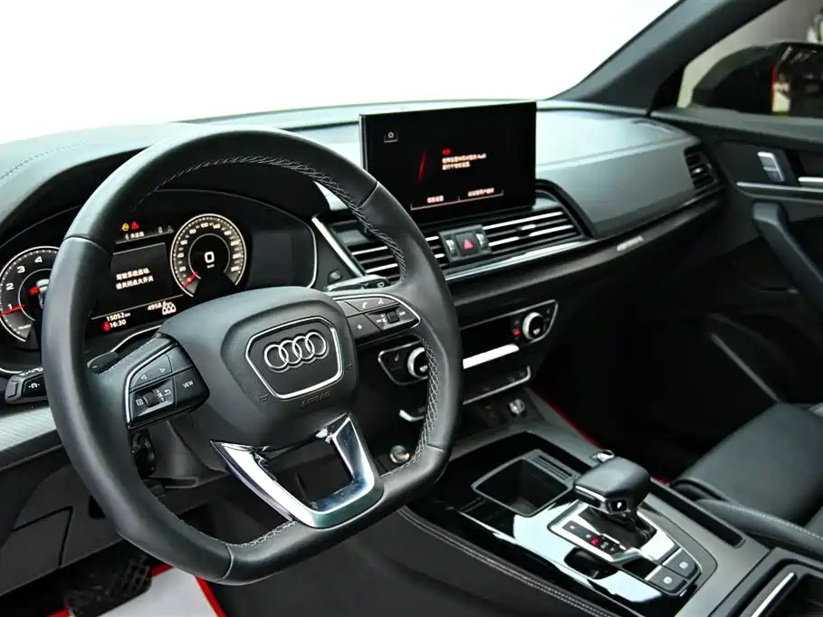 Audi Q5L 2023 40T Luxury Dynamic фото 14