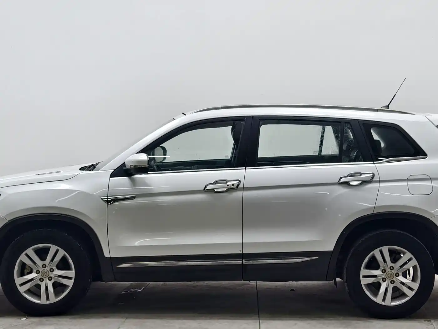 Changan CS75 2014 2014 2.0L Manual Luxury China V