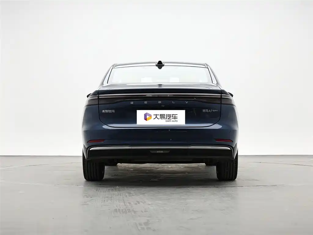 Geely Galaxy Galaxy A7 2025 EM-i фото 4