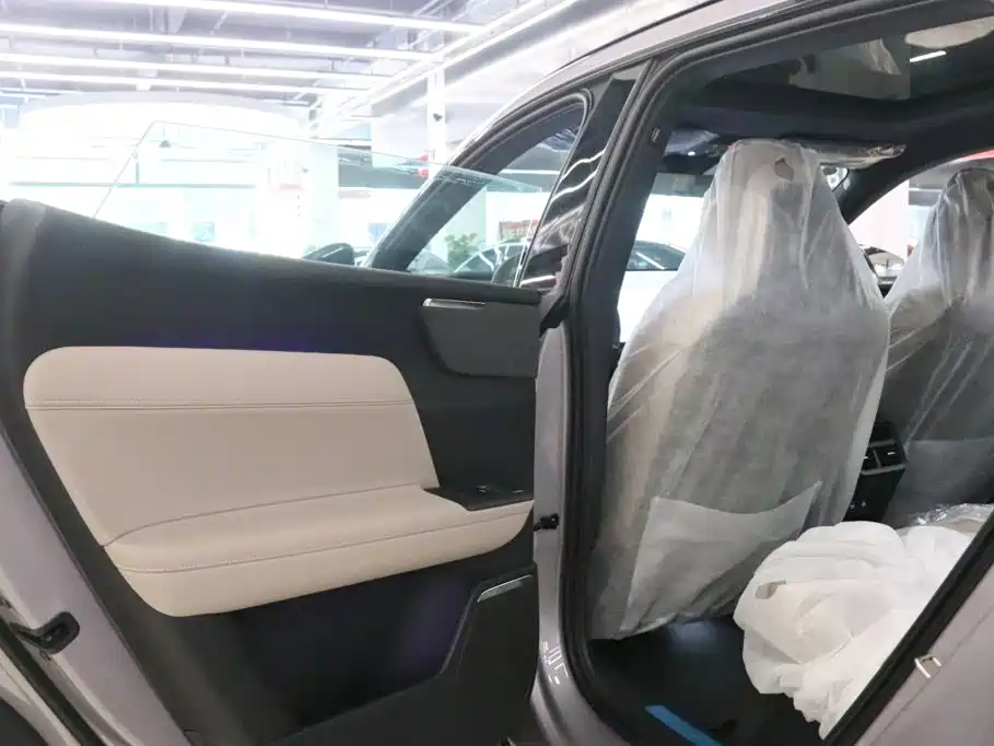 Фото 22 - Volvo XC70 Plug-in Hybrid