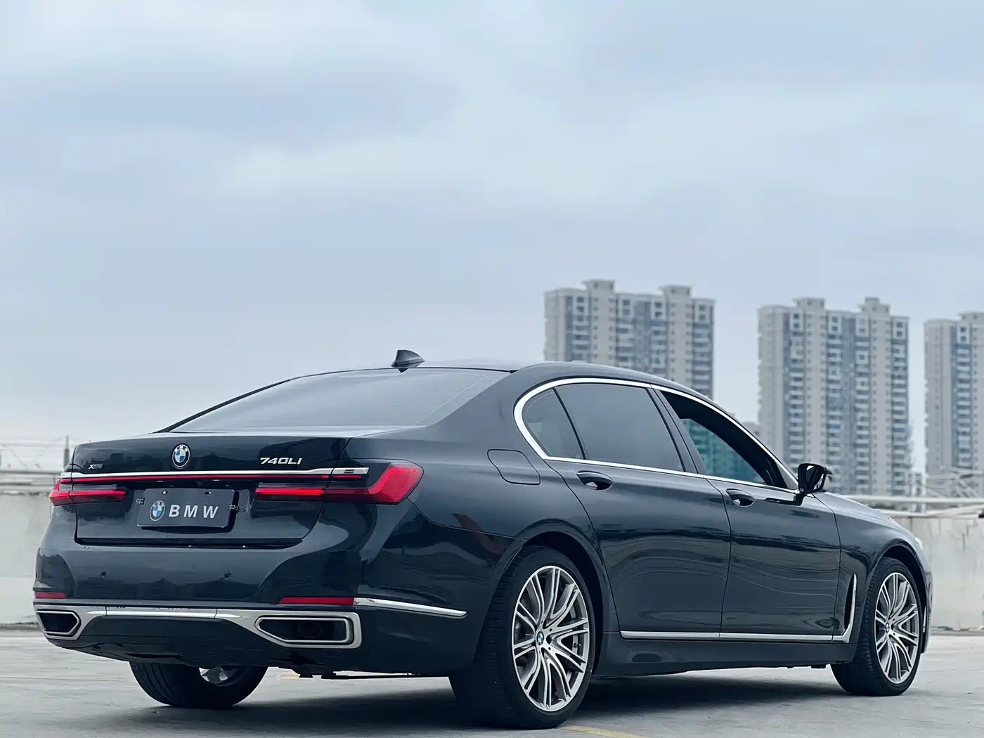 BMW 7 Series 2022 740Li xDrive Executive Luxury Package фото 11