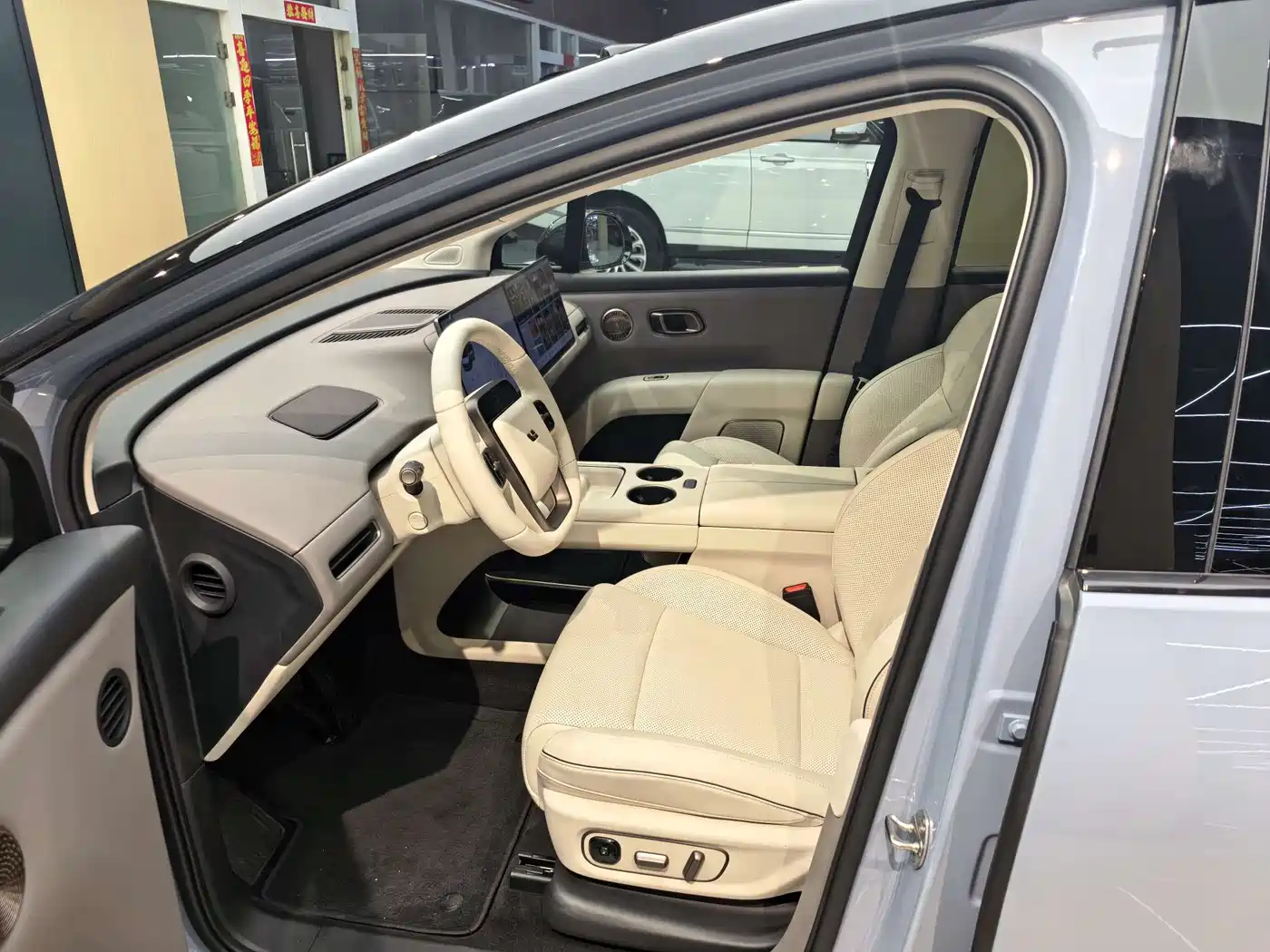 Li Auto Li i8 2025 2025 Standard Edition