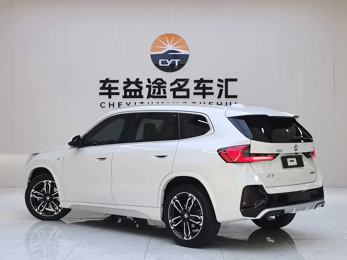 BMW X1 2023 sDrive25Li M Sport Package фото 4