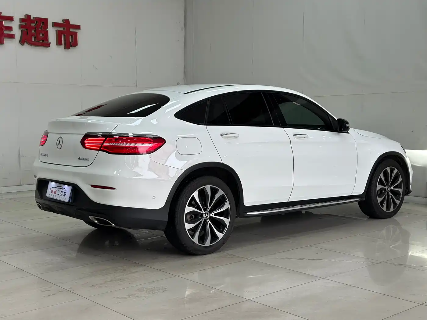 Mercedes-Benz GLC Coupe 2019 GLC 260 4MATIC Coupe SUV фото 16