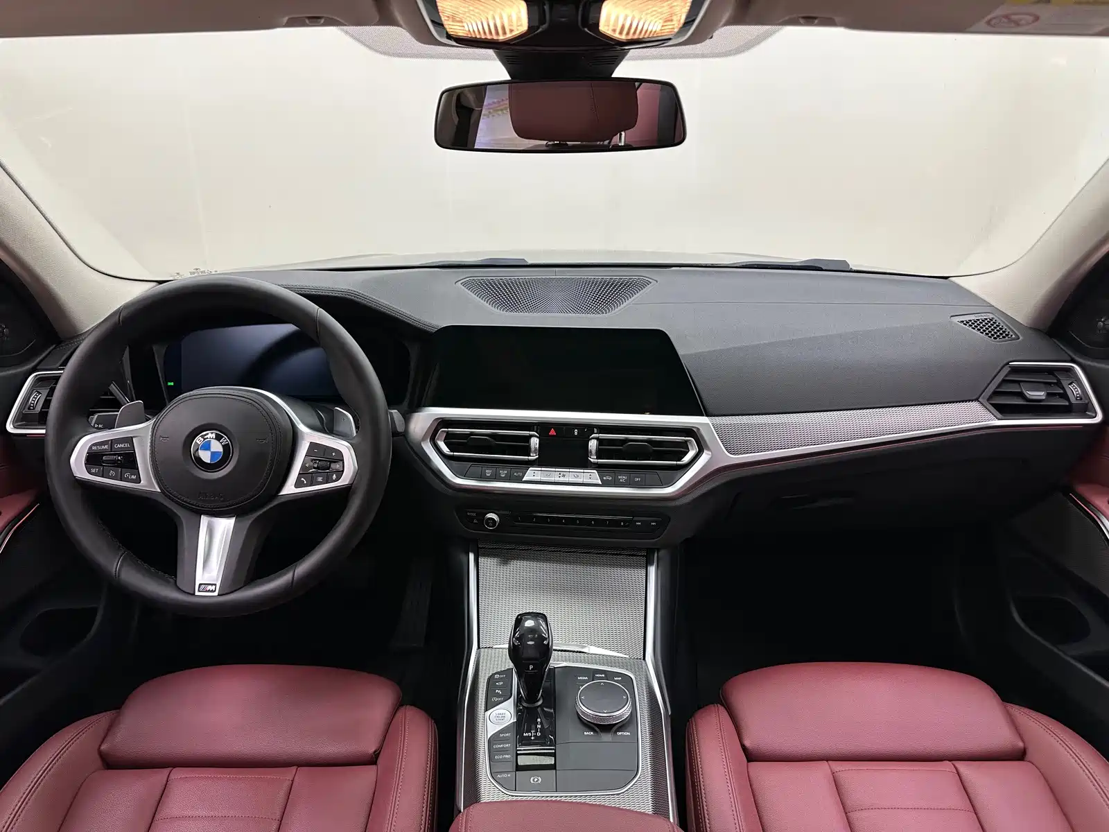 Photo 20 - BMW 3 Series