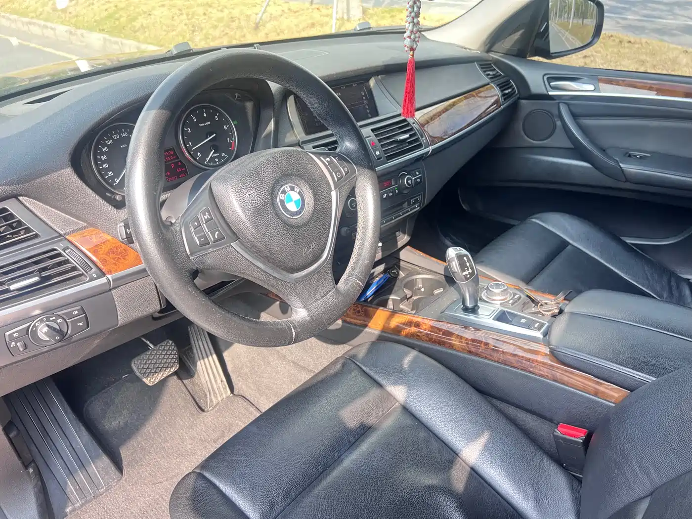 BMW X5 (Import) 2011 xDrive35i Leading Edition фото 14