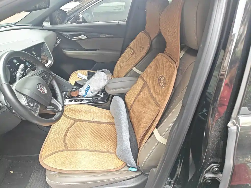 Photo 16 - Buick Envision Plus