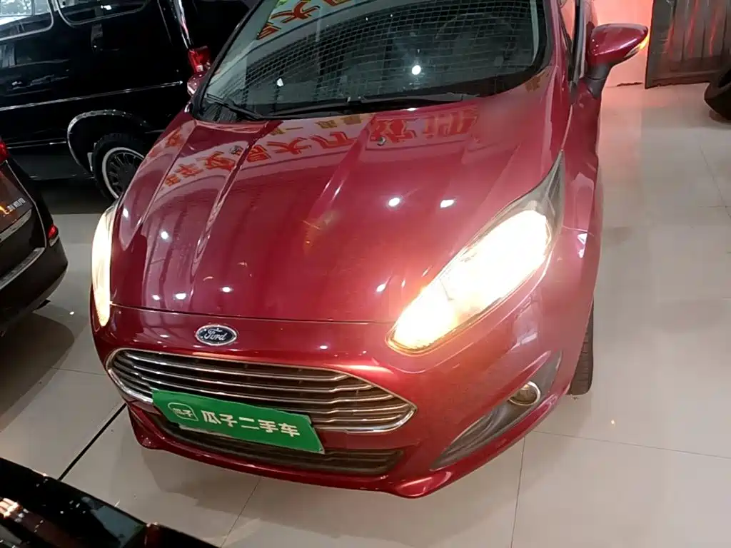 Ford Fiesta 2015 2013 Hatchback 1.5L Automatic Fashion