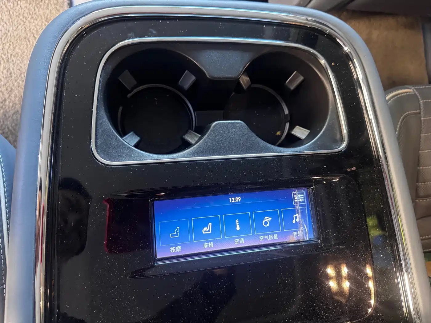 Lincoln Navigator 2024 2022 3.5T Presidential Edition