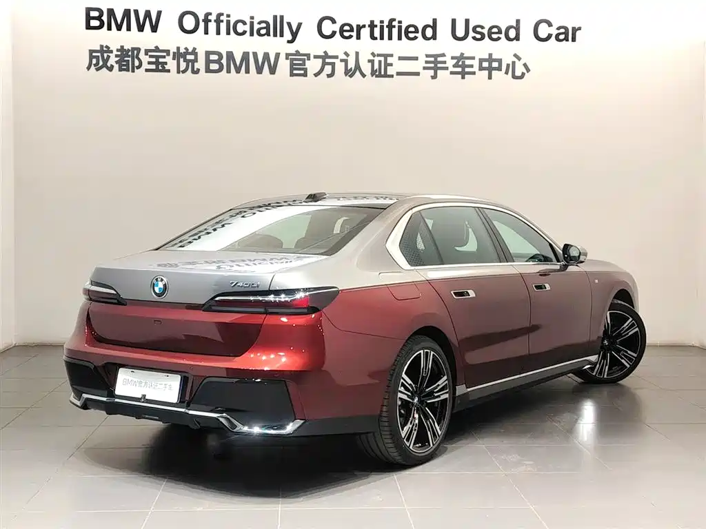 BMW 7 Series 2023 740Li Exclusive M Sport Package фото 4