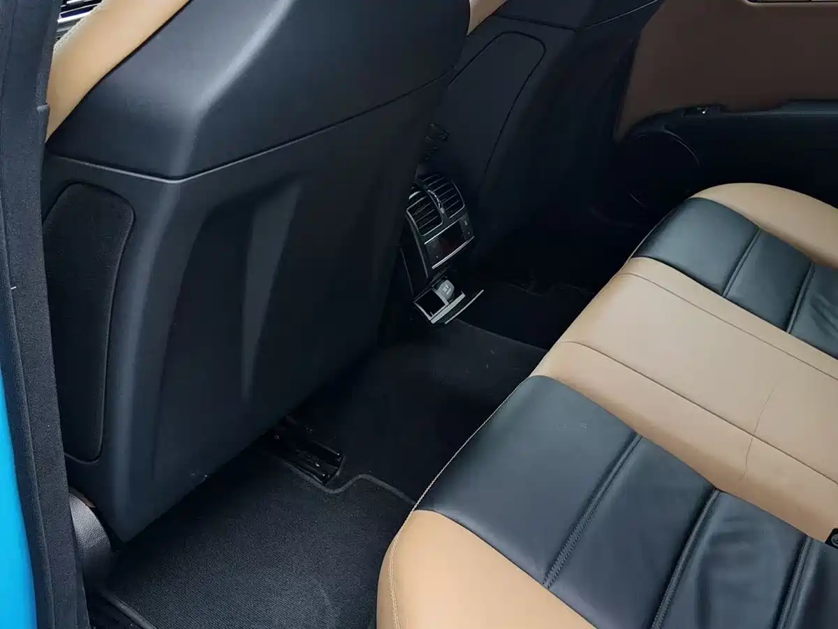 Mercedes-Benz C-Class AMG 2013 2014 AMG C 63 Edition 507