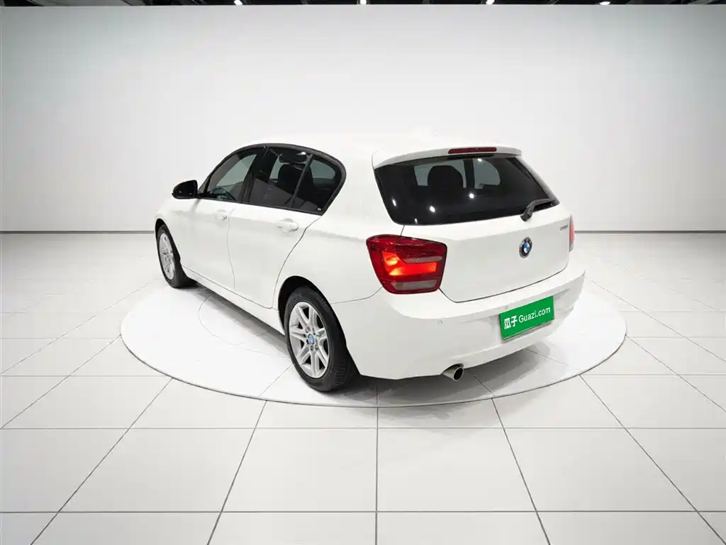 BMW 1 Series (Import) 2013 Facelift 116i Leading Model фото 5