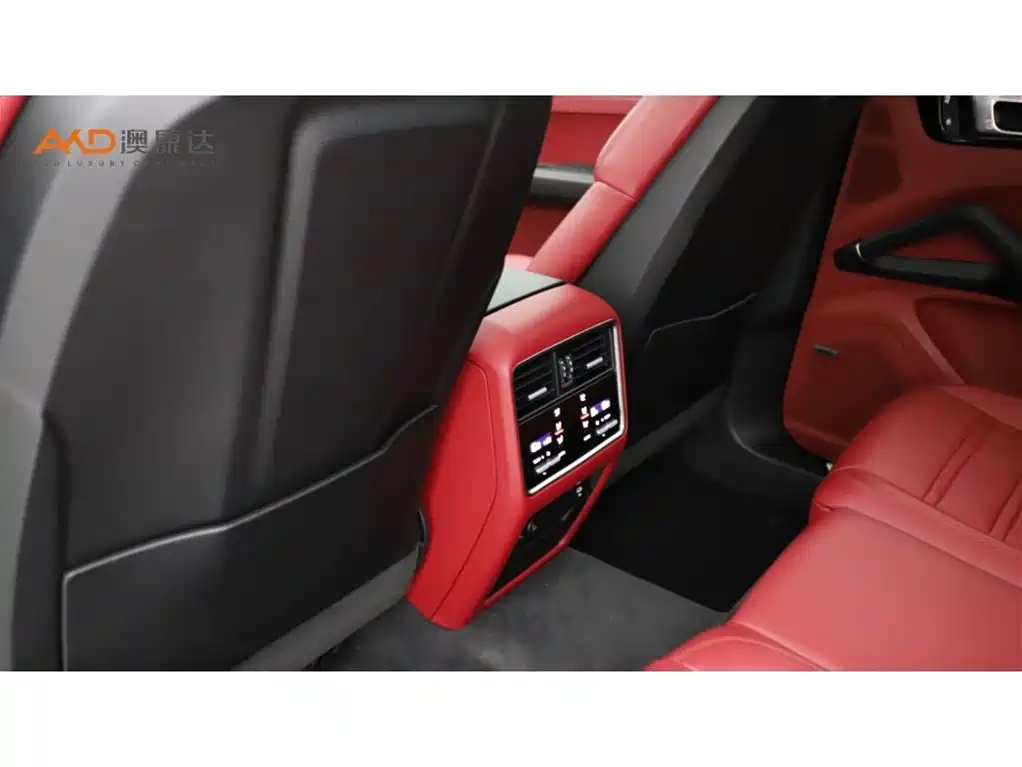 Porsche Cayenne New Energy 2022 2022 Cayenne E-Hybrid 2.0T Platinum Edition