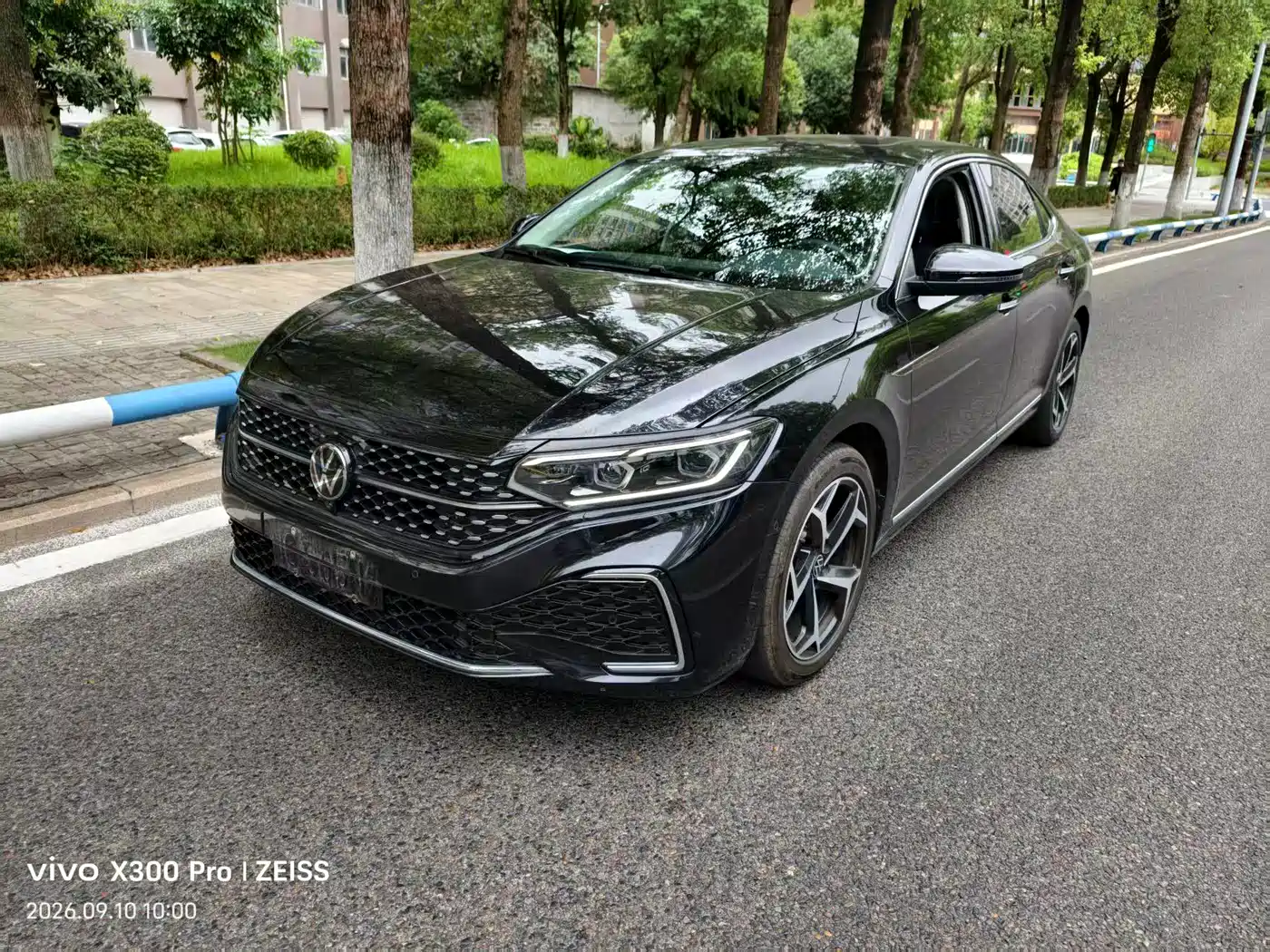 صورة 1 - Volkswagen Passat