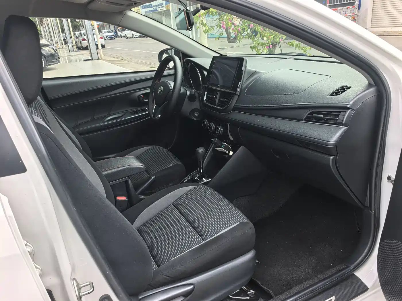 Toyota Vios 2021 1.5L CVT Chuangxing Edition фото 7