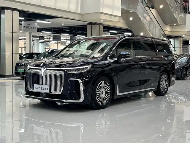 Voyah Dreamer PHEV, Полный привод, Премиум