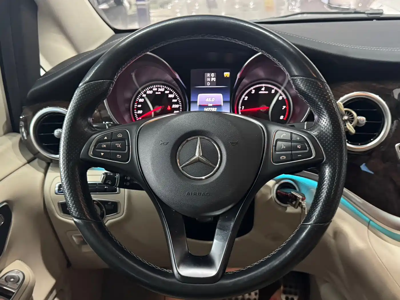 Mercedes-Benz V-Class 2016 V 260 Premium Edition фото 14