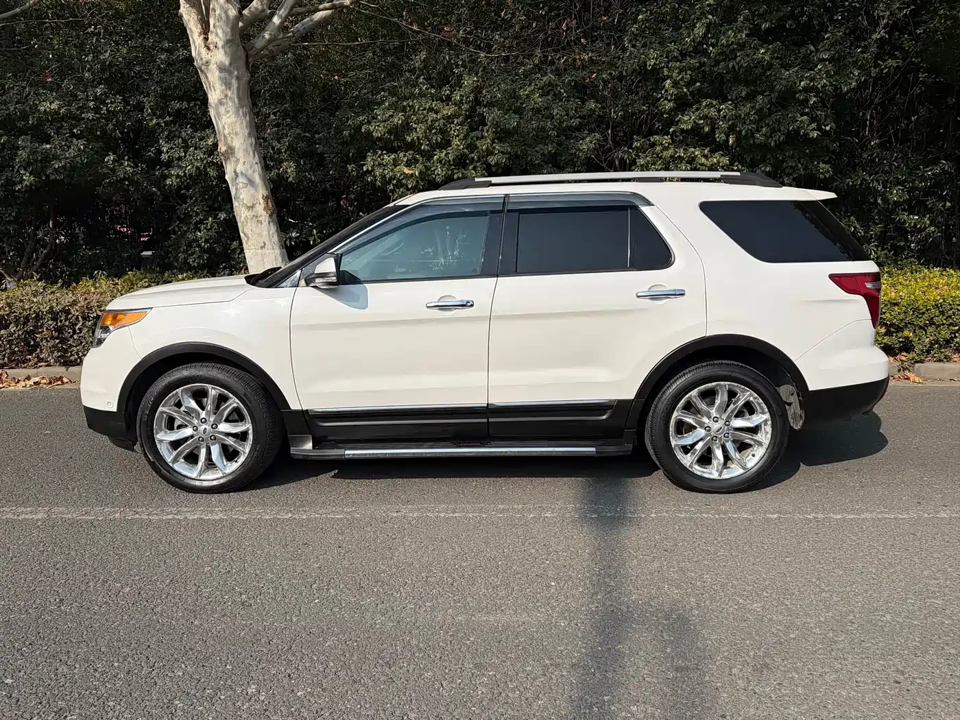 Ford Explorer (Import) 2013 2013 3.5L Premium Edition