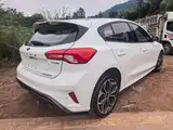 Фото 10 - Ford Focus