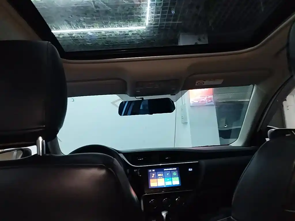 Toyota Levin 2017 Facelift 185T CVT Elite (China V) фото 17